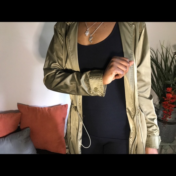 Micheal Kors Hooded anorak raincoat - Picture 3 of 5